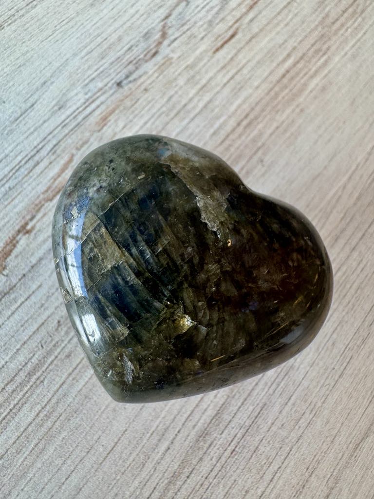 Labradorite Heart Palm Stone 1