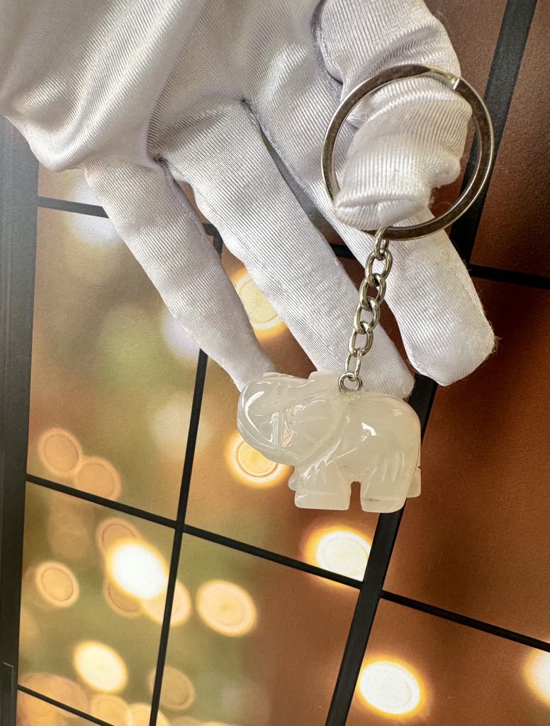 Elephant Key chain (Clear quartz)