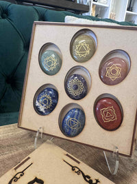 Chakra palm stone set