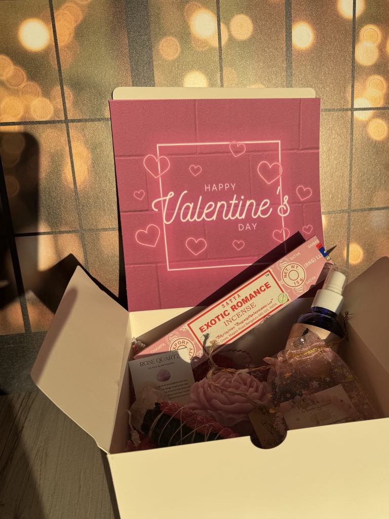 Valentine’s Day Love & Romance Gift Box