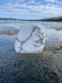Howlite Happy Stone